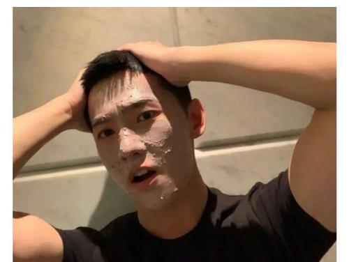 明星健身后脖子粗_脖子粗可以通过健身变细吗_脖子粗男明星