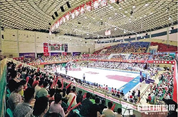 女篮历届冠军_90年代篮球女篮冠军是谁_篮球冠军年代女篮是哪个队的