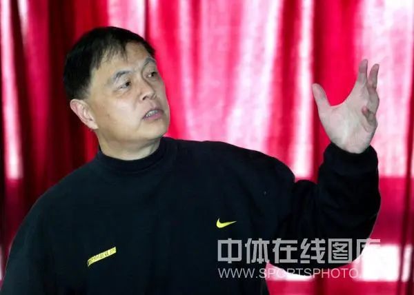 赴战篮球直播冠军名单公布_2021年篮球名人堂直播_2020篮球名人赛