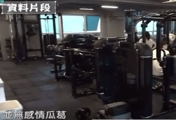 健身房的女私教好搞吗_女友之健身房私教_女朋友健身房私教